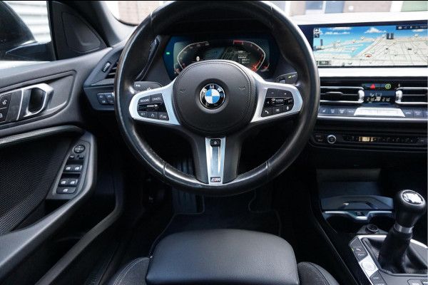 BMW 2 Serie Gran Coupé 218i | Panoramadak | Leer | Sportstoelen | M-Sport accenten | Verwarmd Sportstuur | Stoelverwarming | BMW onderhouden | 2/2026 beurt gehad |