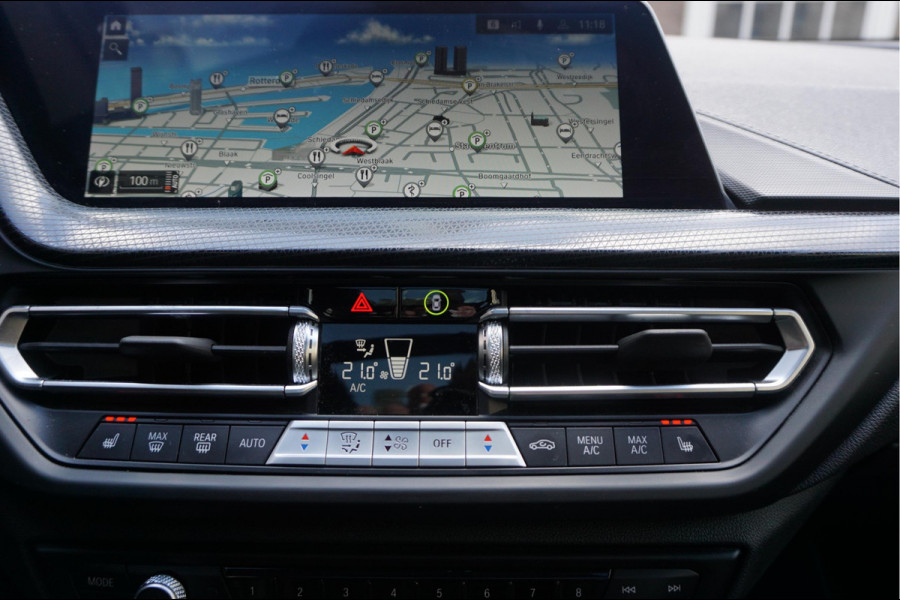 BMW 2 Serie Gran Coupé 218i | Panoramadak | Leer | Sportstoelen | M-Sport accenten | Verwarmd Sportstuur | Stoelverwarming | BMW onderhouden | 2/2026 beurt gehad |