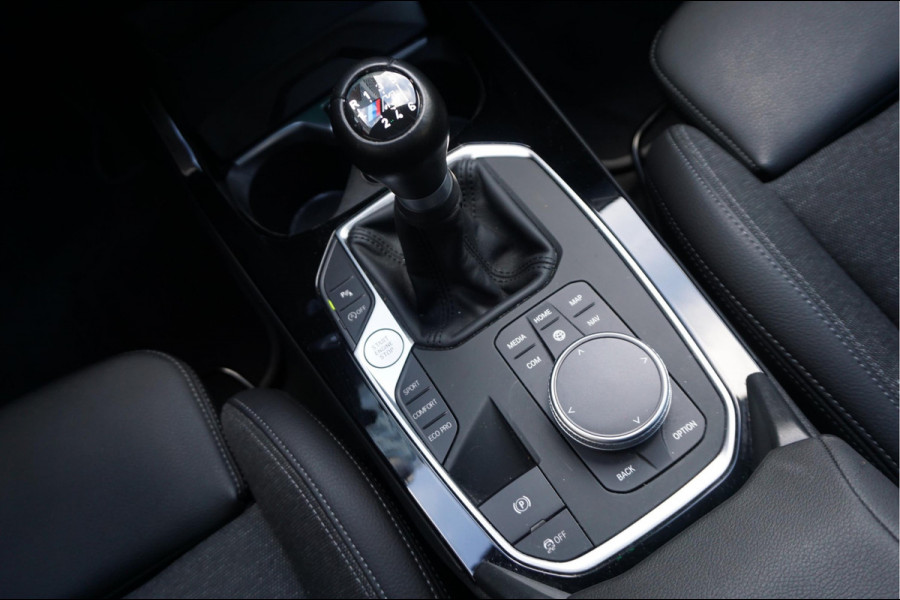 BMW 2 Serie Gran Coupé 218i | Panoramadak | Leer | Sportstoelen | M-Sport accenten | Verwarmd Sportstuur | Stoelverwarming | BMW onderhouden | 2/2026 beurt gehad |