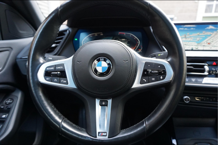 BMW 2 Serie Gran Coupé 218i | Panoramadak | Leer | Sportstoelen | M-Sport accenten | Verwarmd Sportstuur | Stoelverwarming | BMW onderhouden | 2/2026 beurt gehad |