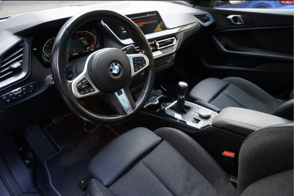 BMW 2 Serie Gran Coupé 218i | Panoramadak | Leer | Sportstoelen | M-Sport accenten | Verwarmd Sportstuur | Stoelverwarming | BMW onderhouden | 2/2026 beurt gehad |