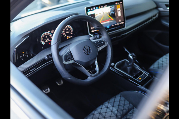 Volkswagen Golf 1.5 TSI R-Line Edition