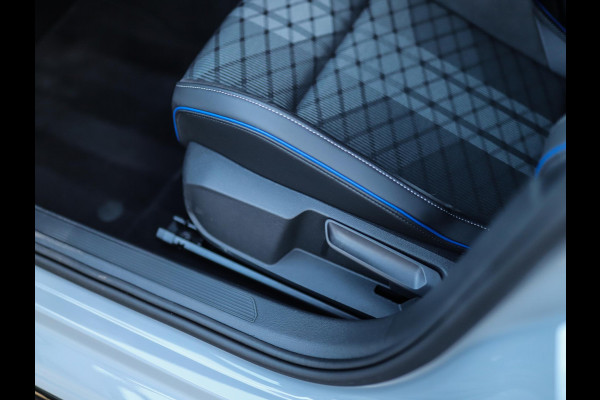 Volkswagen Golf 1.5 TSI R-Line Edition