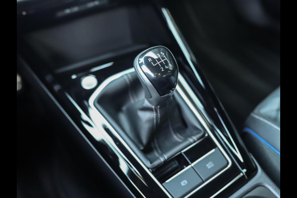 Volkswagen Golf 1.5 TSI R-Line Edition