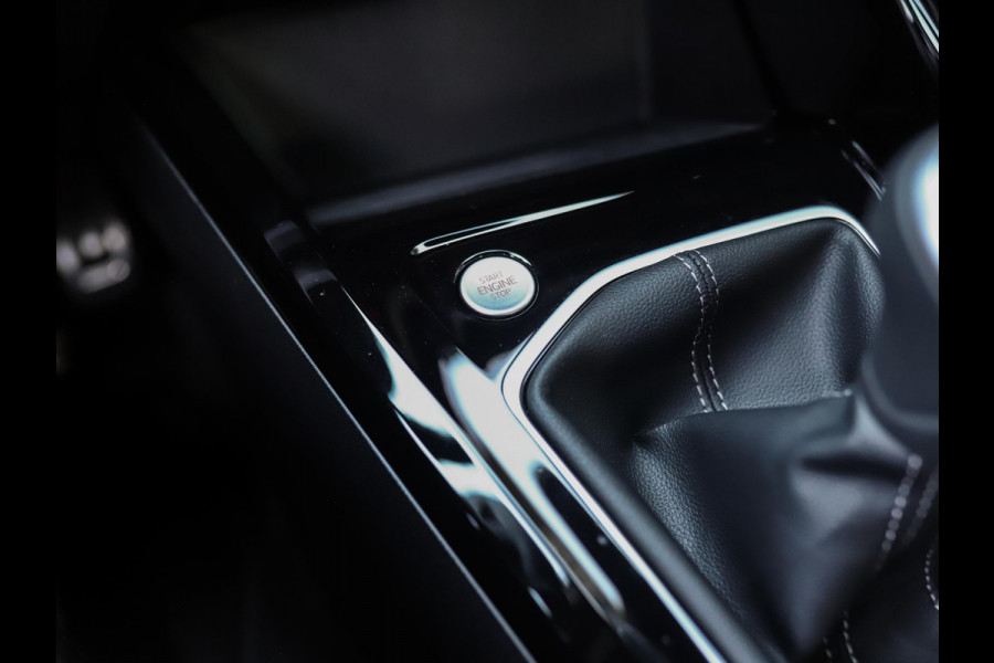 Volkswagen Golf 1.5 TSI R-Line Edition