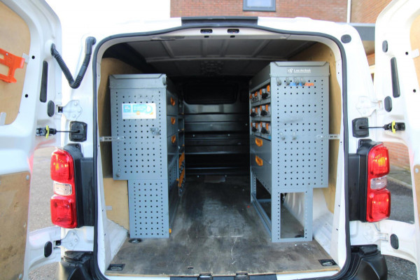 Peugeot Expert 2.0 BlueHDI 120PK L3H1 / Trekhaak / Laadruimte inrichting / Cruise / 3 zits