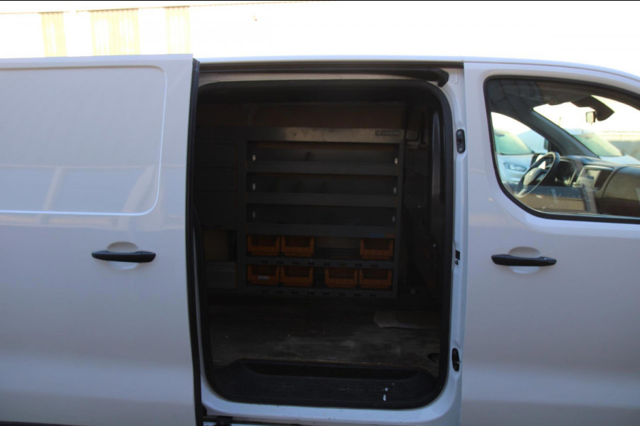 Peugeot Expert 2.0 BlueHDI 120PK L3H1 / Trekhaak / Laadruimte inrichting / Cruise / 3 zits