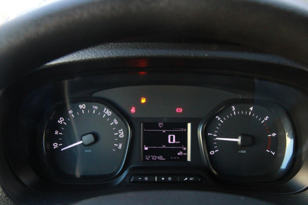 Peugeot Expert 2.0 BlueHDI 120PK L3H1 / Trekhaak / Laadruimte inrichting / Cruise / 3 zits