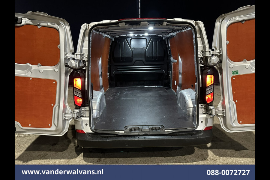 Ford Transit Custom 2.0 TDCI 136pk L2H1 Euro6 Airco | Camera | Apple Carplay | LED | Cruisecontrol Android Auto, Parkeersensoren, Verwarmde voorruit, Bijrijdersbank, 2800kg trekvermogen