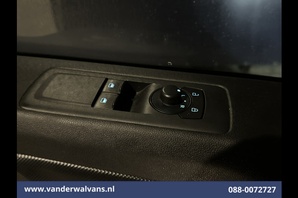 Ford Transit Custom 2.0 TDCI 136pk L2H1 Euro6 Airco | Camera | Apple Carplay | LED | Cruisecontrol Android Auto, Parkeersensoren, Verwarmde voorruit, Bijrijdersbank, 2800kg trekvermogen