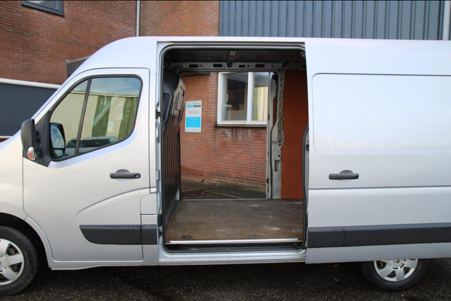 Renault Master T33 2.3 dCi 135PK L2H2 Work Edition / Trekhaak / Camera / App connect