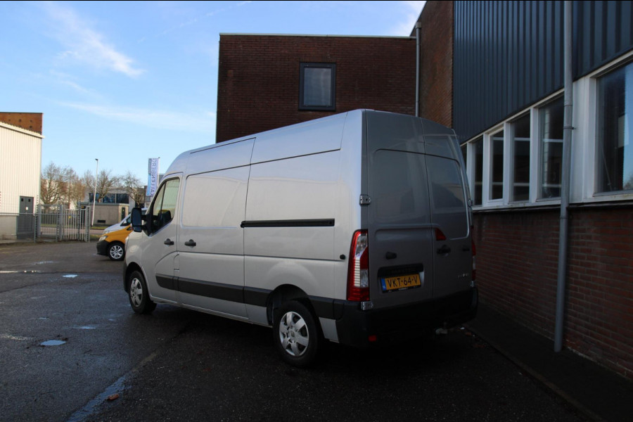 Renault Master T33 2.3 dCi 135PK L2H2 Work Edition / Trekhaak / Camera / App connect