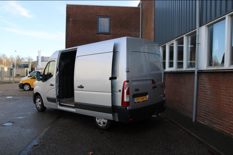 Renault Master T33 2.3 dCi 135PK L2H2 Work Edition / Trekhaak / Camera / App connect