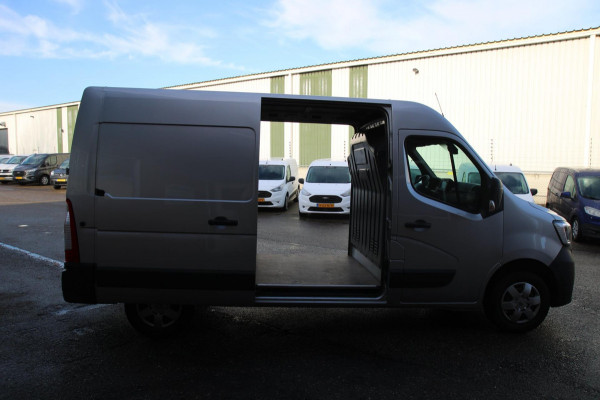 Renault Master T33 2.3 dCi 135PK L2H2 Work Edition / Trekhaak / Camera / App connect