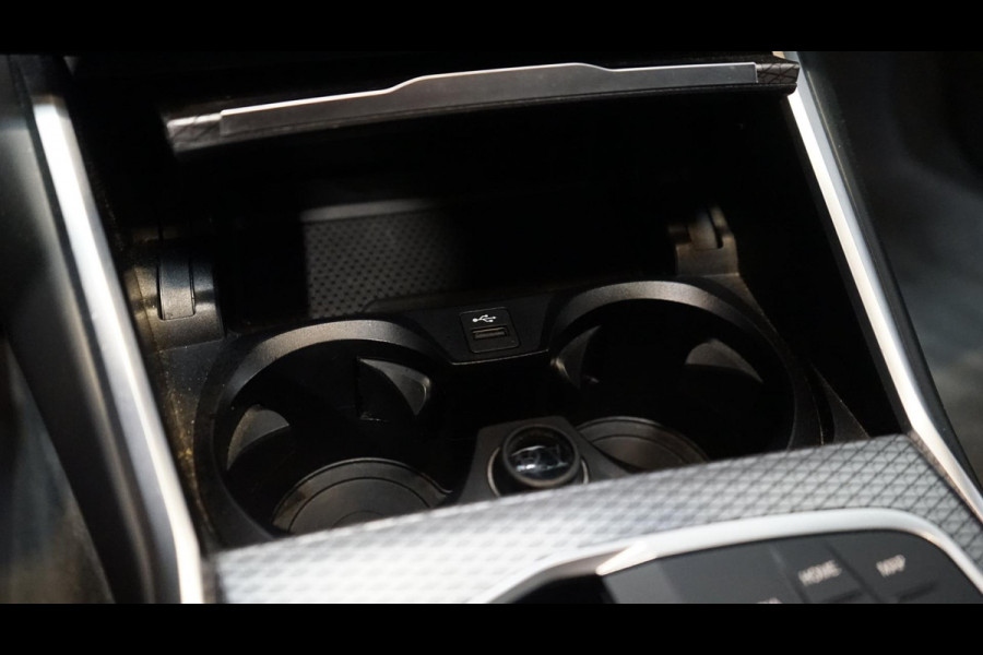 BMW 3 Serie 318i M-Sport AUTOMAAT-ALCANTARA-CARPLAY-CRUISE-DAB-LED-NAVIGATIE-SHADOW LINE