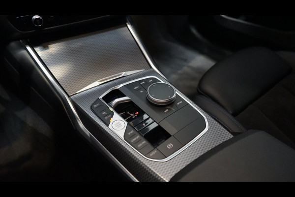 BMW 3 Serie 318i M-Sport AUTOMAAT-ALCANTARA-CARPLAY-CRUISE-DAB-LED-NAVIGATIE-SHADOW LINE