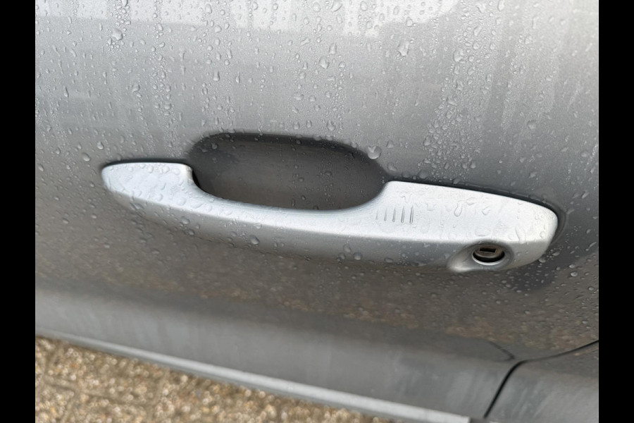 Ford Kuga 2.5 PHEV ST-Line 225pk | Winterpack | Panorama Dak | SYNC 3 Navigatie | Privacy Glass