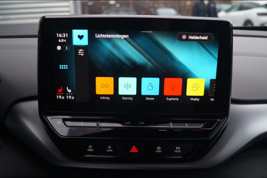 Volkswagen ID.4 First 77kWh NAVI-LED-ECC-TREKHAAK-
