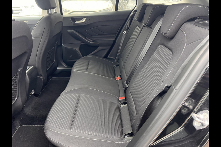 Ford FOCUS Wagon 1.0 EcoBoost Hybrid Titanium | 125pk | Winterpack | achteruitrijcamera | Cruise Control | Climate Control