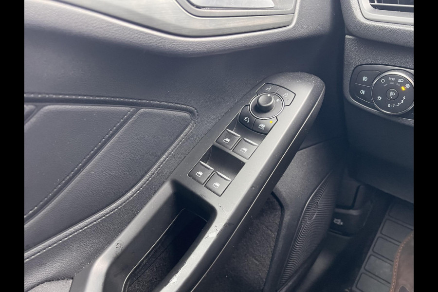 Ford FOCUS Wagon 1.0 EcoBoost Hybrid Titanium | 125pk | Winterpack | achteruitrijcamera | Cruise Control | Climate Control