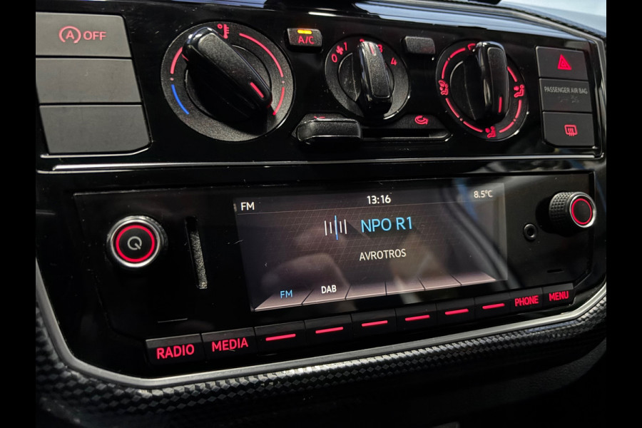 Volkswagen up! 1.0 BMT move up! Airco | Cruise | Camera | PDC