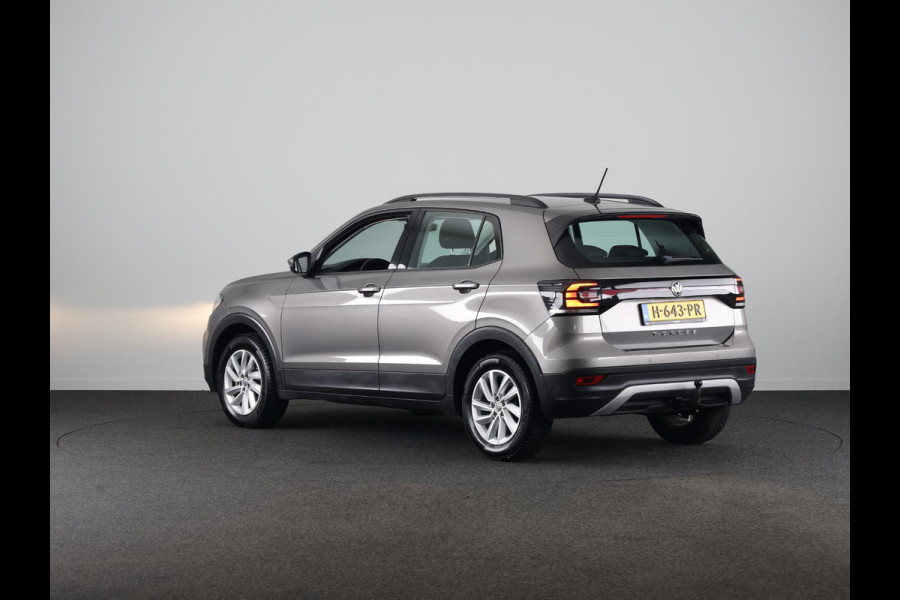 Volkswagen T-Cross 1.0 TSI Life | Navigatie | Parkeersensoren | Adaptieve cruise control | Trekhaak |