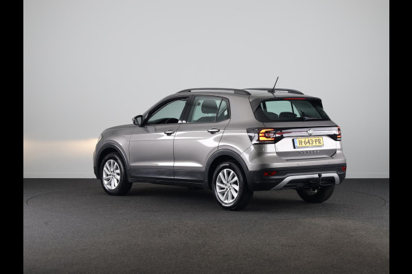 Volkswagen T-Cross 1.0 TSI Life | Navigatie | Parkeersensoren | Adaptieve cruise control | Trekhaak |