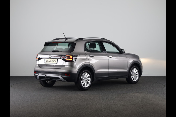 Volkswagen T-Cross 1.0 TSI Life | Navigatie | Parkeersensoren | Adaptieve cruise control | Trekhaak |