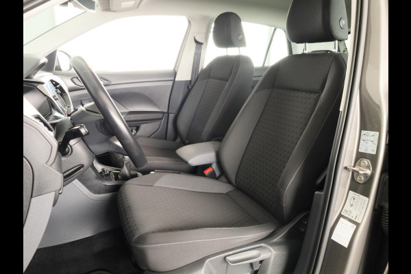 Volkswagen T-Cross 1.0 TSI Life | Navigatie | Parkeersensoren | Adaptieve cruise control | Trekhaak |