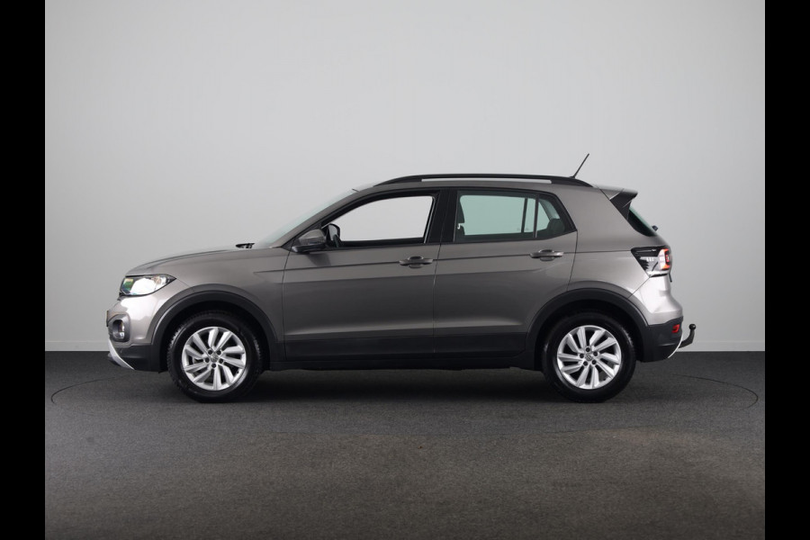 Volkswagen T-Cross 1.0 TSI Life | Navigatie | Parkeersensoren | Adaptieve cruise control | Trekhaak |