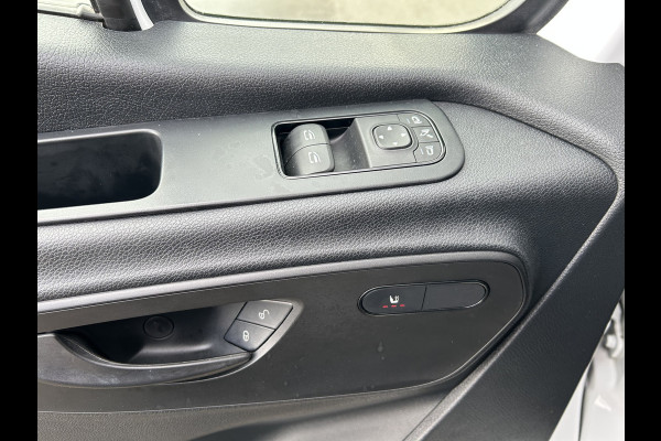 Mercedes-Benz Sprinter 317 CDI L2 H2 MBUX / Trekhaak / Camera / Parkeersensoren / Navigatie / Airco / 270 Graden achterdeuren