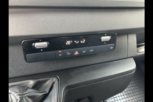 Mercedes-Benz Sprinter 317 CDI L2 H2 MBUX / Trekhaak / Camera / Parkeersensoren / Navigatie / Airco / 270 Graden achterdeuren
