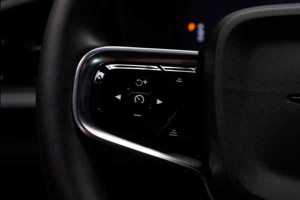 Polestar 2 Long Range Single Motor 78 kWh Pano 360 ° Pilot ACC Alcantara Stuurverwarming Memory seats Stoelverwarming voor & achter LM velgen