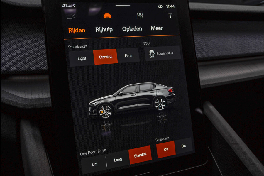 Polestar 2 Long Range Single Motor 78 kWh Pano 360 ° Pilot ACC Alcantara Stuurverwarming Memory seats Stoelverwarming voor & achter LM velgen