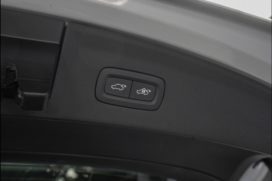 Polestar 2 Long Range Single Motor 78 kWh Pano 360 ° Pilot ACC Alcantara Stuurverwarming Memory seats Stoelverwarming voor & achter LM velgen