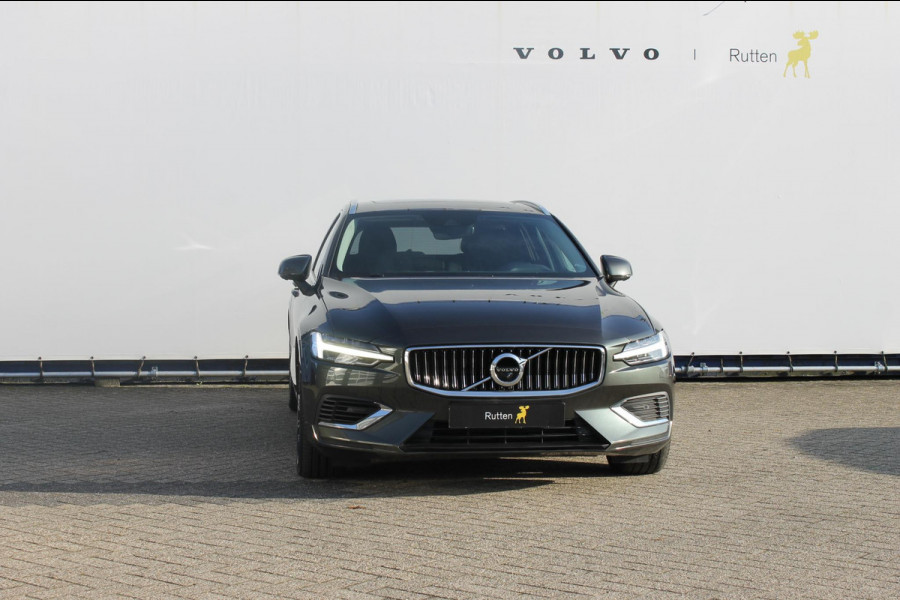 Volvo V60 T6 350PK Automaat Recharge AWD Inscription Panoramisch schuif-kanteldak / Semi elektrisch wegklapbare trekhaak / DAB+ / Apple Carplay / Lederen bekleding / 360graden camera