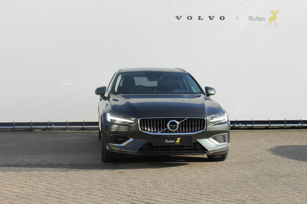 Volvo V60 T6 350PK Automaat Recharge AWD Inscription Panoramisch schuif-kanteldak / Semi elektrisch wegklapbare trekhaak / DAB+ / Apple Carplay / Lederen bekleding / 360graden camera