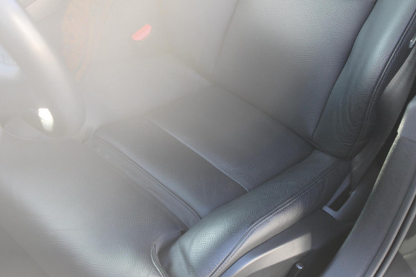 Volvo V60 T6 350PK Automaat Recharge AWD Inscription Panoramisch schuif-kanteldak / Semi elektrisch wegklapbare trekhaak / DAB+ / Apple Carplay / Lederen bekleding / 360graden camera