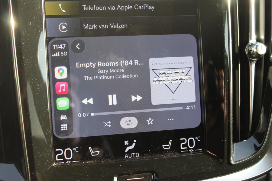 Volvo V60 T6 350PK Automaat Recharge AWD Inscription Panoramisch schuif-kanteldak / Semi elektrisch wegklapbare trekhaak / DAB+ / Apple Carplay / Lederen bekleding / 360graden camera