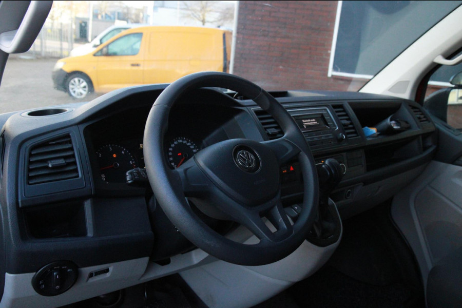 Volkswagen Transporter 2.0 TDI L1H1 Comfortline / 150PK Automaat / Klep / inrichting laadruimte