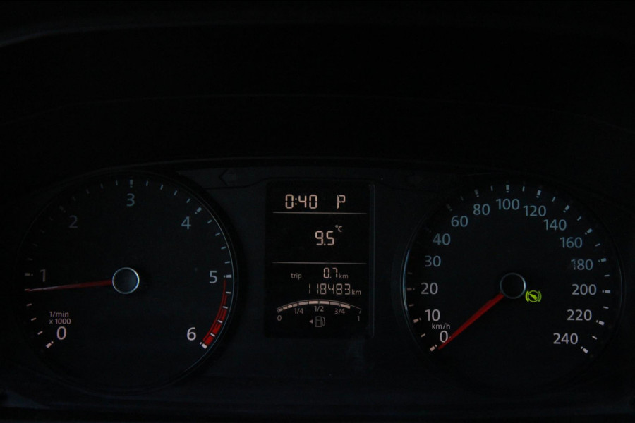 Volkswagen Transporter 2.0 TDI L1H1 Comfortline / 150PK Automaat / Klep / inrichting laadruimte