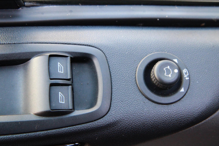 Ford Transit Custom 320 2.0 TDCI L2H1 Platinum Edition DC / Automaat 130PK / BOM VOL