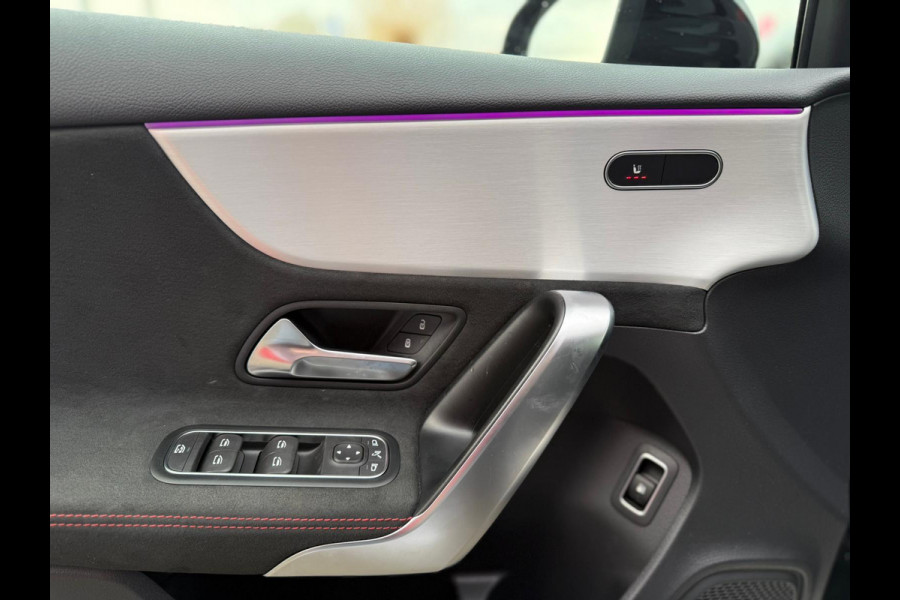 Mercedes-Benz A-Klasse 250 e AMG pakket Panorama