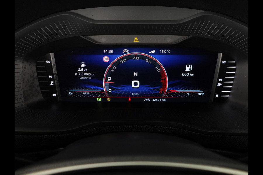 Škoda Karoq 1.5 TSI ACT Sportline Business 150pk | Parkeercamera achter | 18 inch Lichtmetalen velgen | Climatronic |