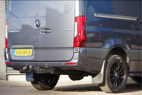Mercedes-Benz Sprinter 319 3.0 CDI V6 L2H1 3-ZITS, AUT. LED, 3.5T TREKHAAK, MBUX 10'', CAMERA, CRUISE, NAVI, CLIMA, PARKEERSENSOREN