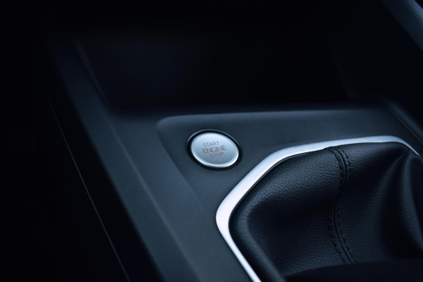 Volkswagen Golf Variant 1.0 TSI Life | Apple CarPlay | ACC | Climate | 17” LM | NAP