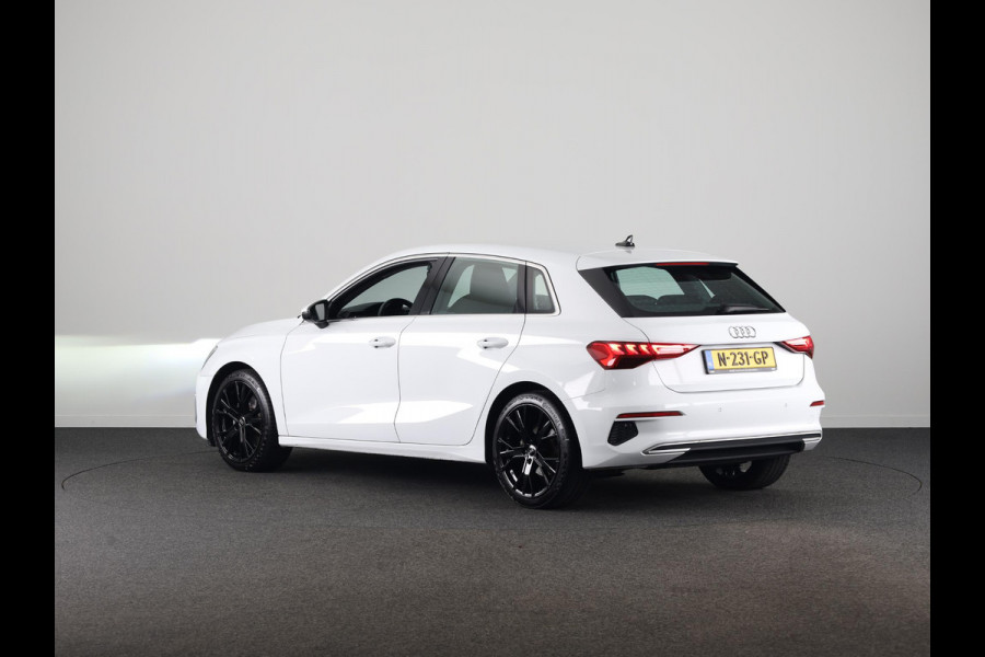 Audi A3 Sportback 35 TFSI Advanced edition 150 pk | Navigatie | Parkleersensoren achter | Adaptieve cruise control | Matrix LED koplampen | Apple Carplay/Android Auto |