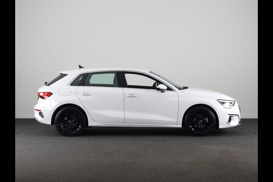 Audi A3 Sportback 35 TFSI Advanced edition 150 pk | Navigatie | Parkleersensoren achter | Adaptieve cruise control | Matrix LED koplampen | Apple Carplay/Android Auto |