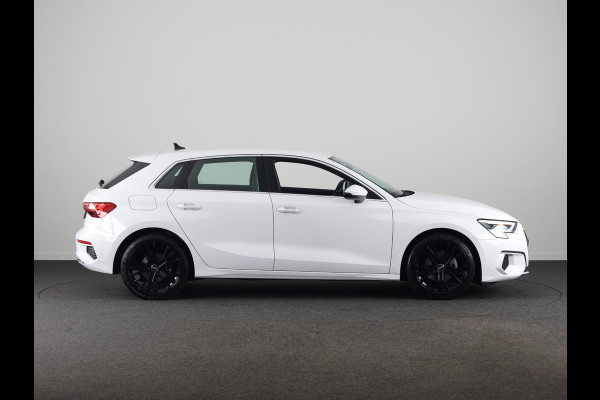 Audi A3 Sportback 35 TFSI Advanced edition 150 pk | Navigatie | Parkleersensoren achter | Adaptieve cruise control | Matrix LED koplampen | Apple Carplay/Android Auto |