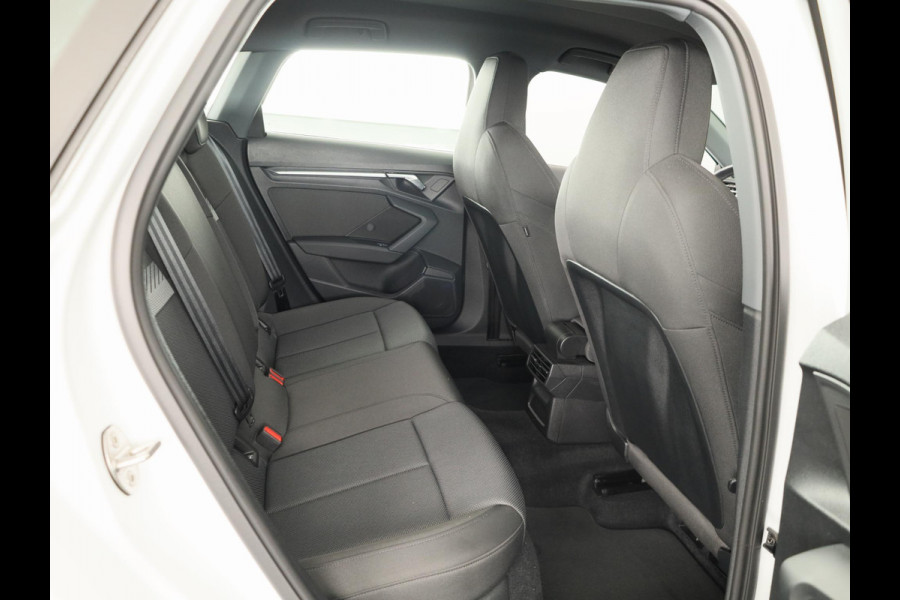 Audi A3 Sportback 35 TFSI Advanced edition 150 pk | Navigatie | Parkleersensoren achter | Adaptieve cruise control | Matrix LED koplampen | Apple Carplay/Android Auto |